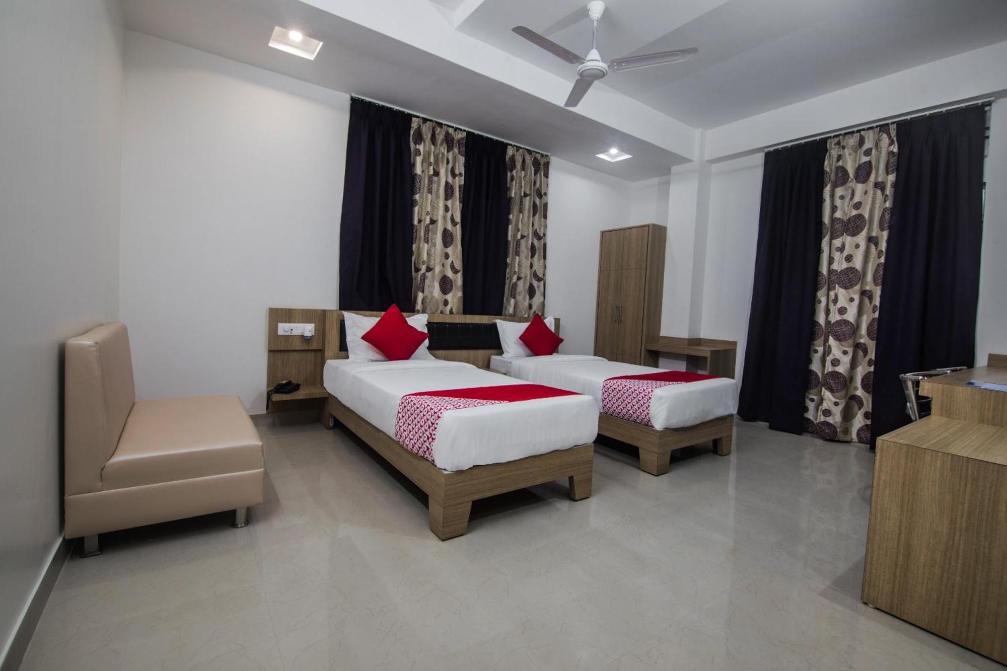 Hotel O Spectrum Residency Guwahati Buitenkant foto